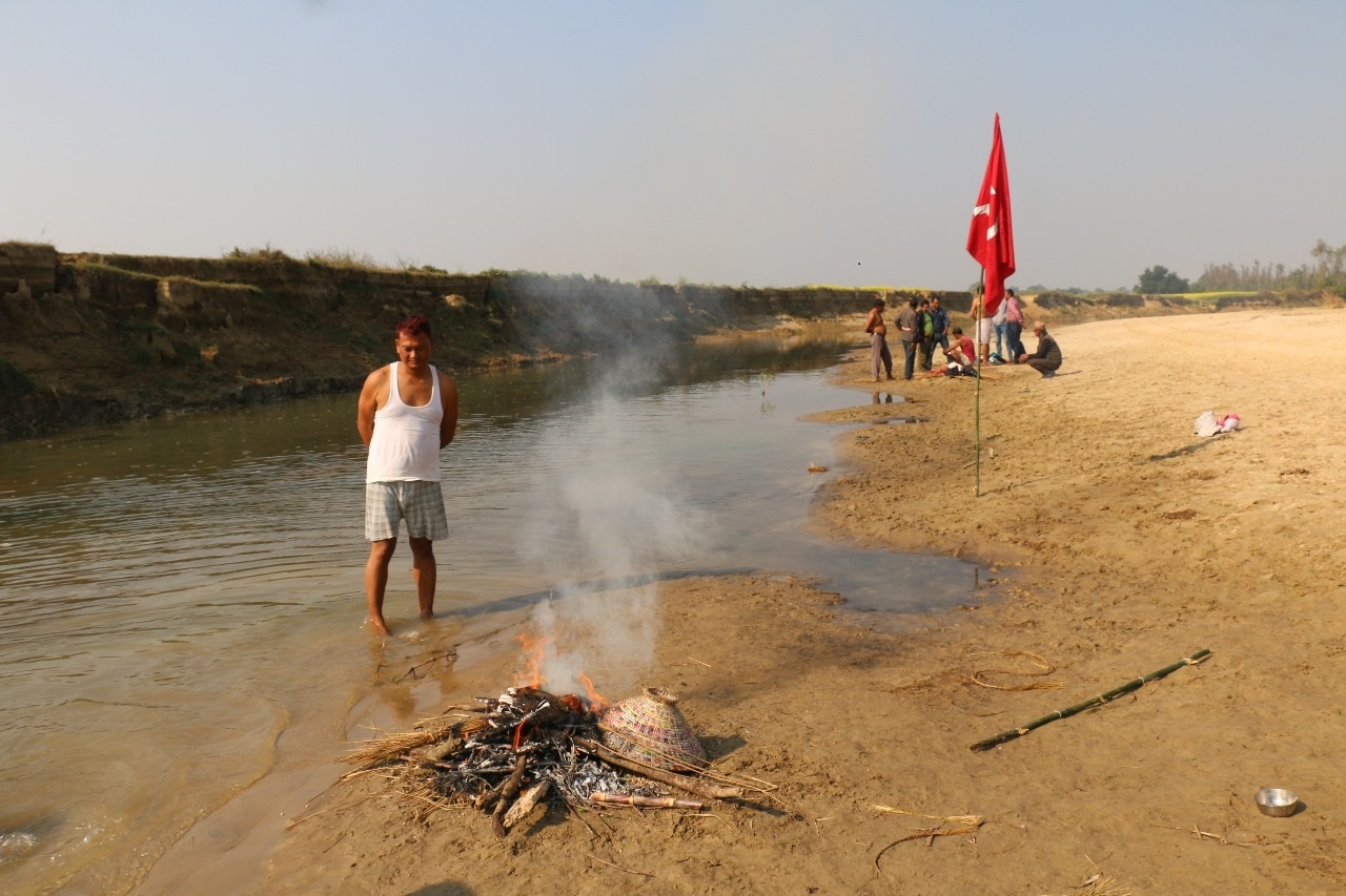 बेपत्ता आफन्तको आस मार्दै धमाधम काजकिरिया गरिंदै