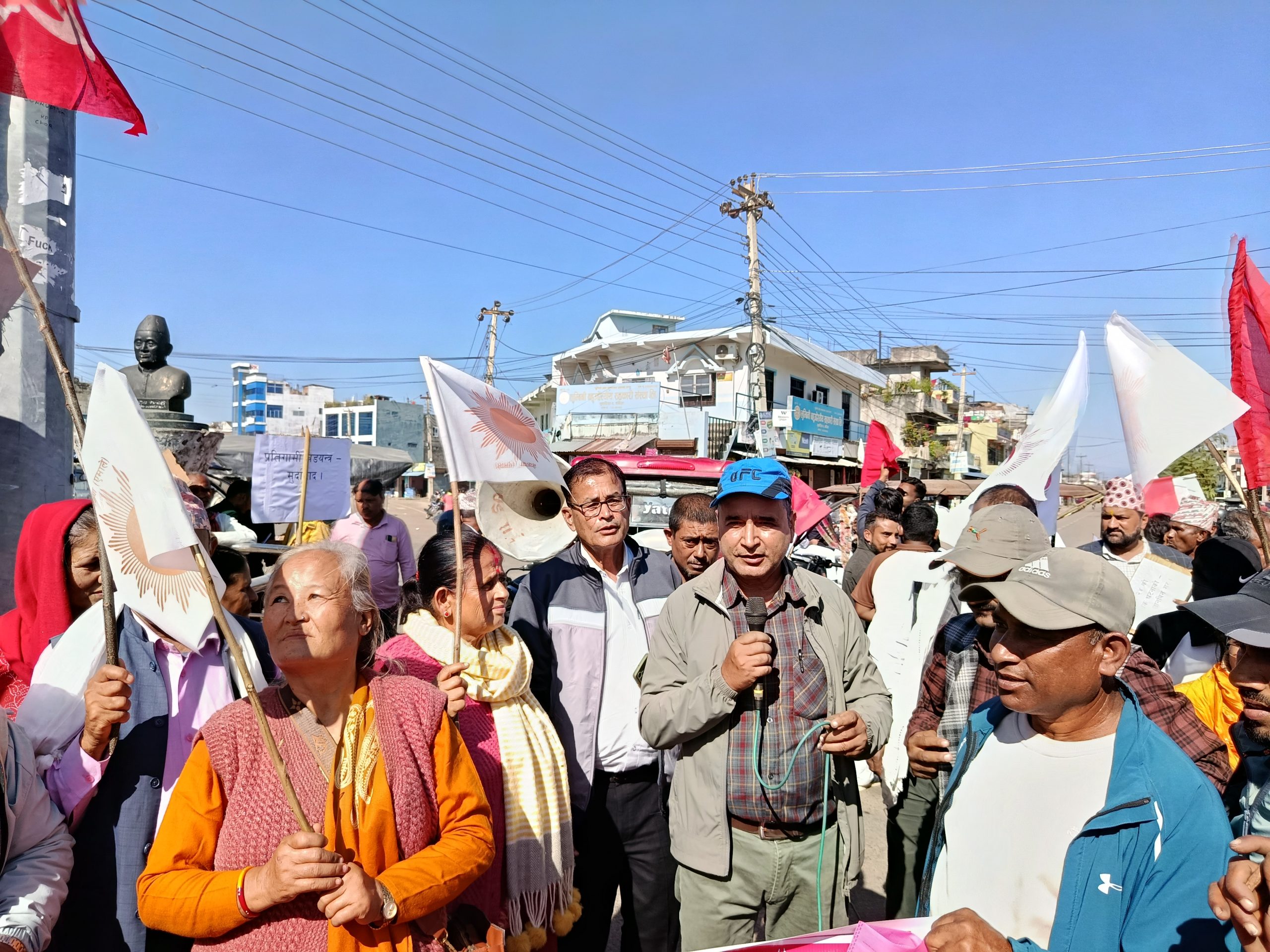 गुलरियामा एमालेको बृहत जनजागरण अभियान