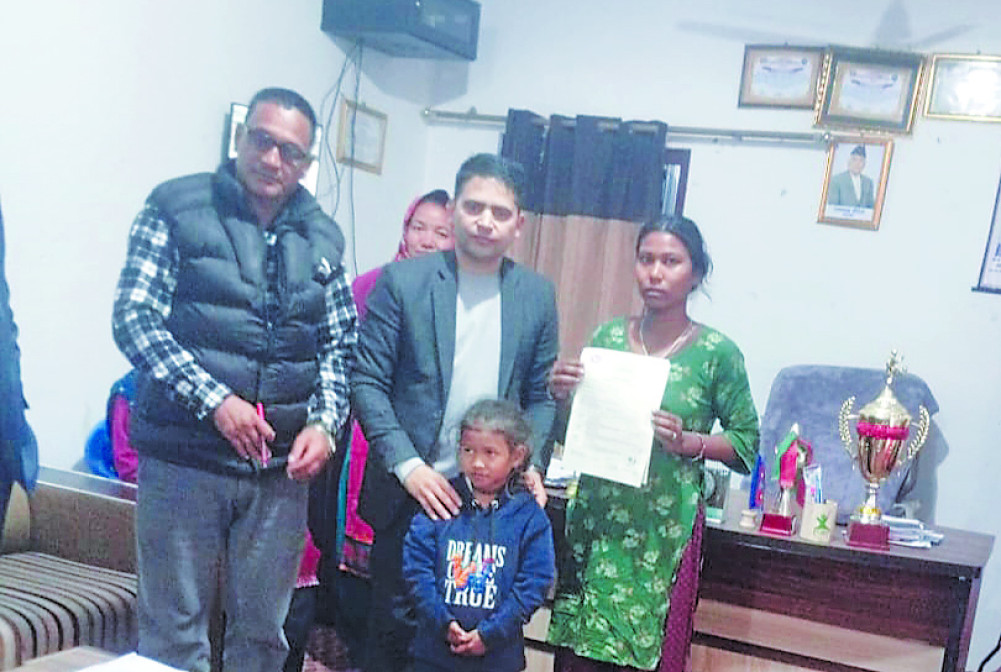 जिउँदो छँदा नागरिकता नपाएकी अञ्जुको मृत्युदर्ता